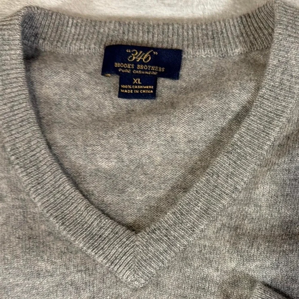 Vintage Brooks Brothers Pure Cashmere V-Neck Sweater | Heather Gray | XL